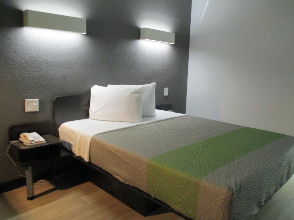 Studio 6-Indianapolis, In Rom bilde